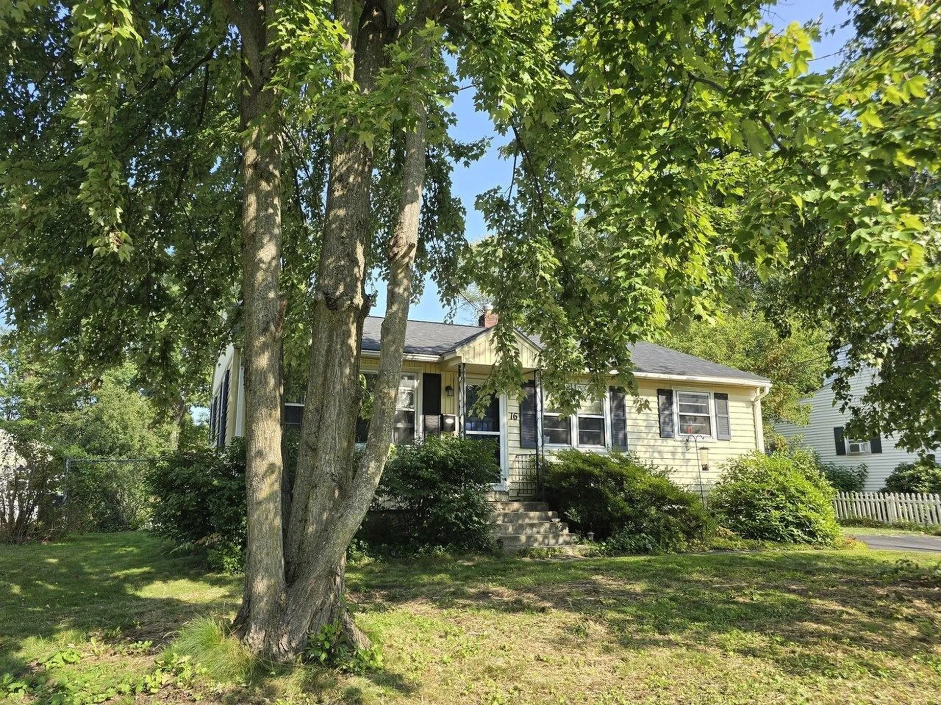 16 Myers Court South Burlington VT 05403