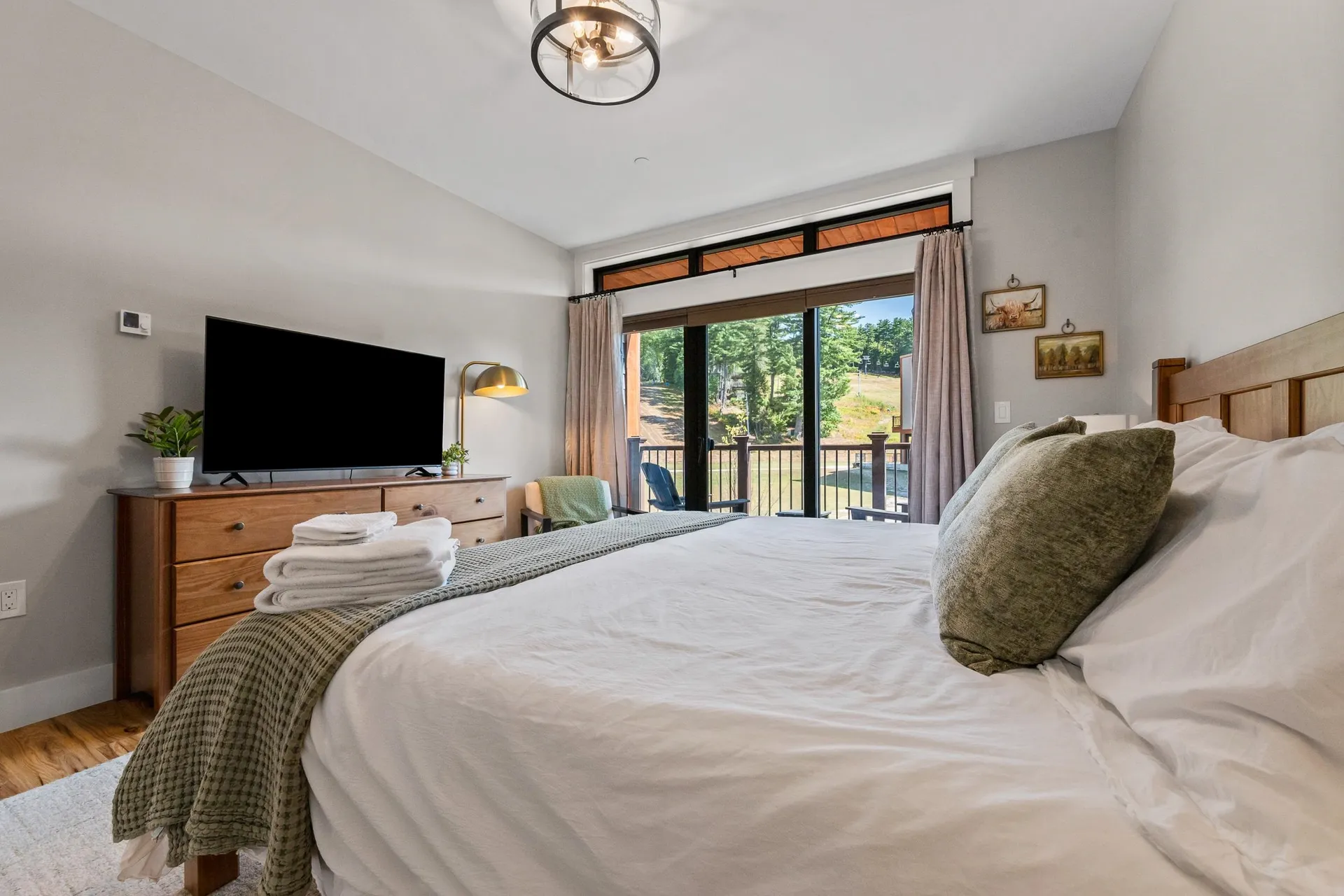 243 Skimobile Road Conway NH 03860