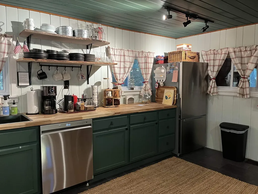 645 Stratton Arlington Road Wardsboro VT 05360