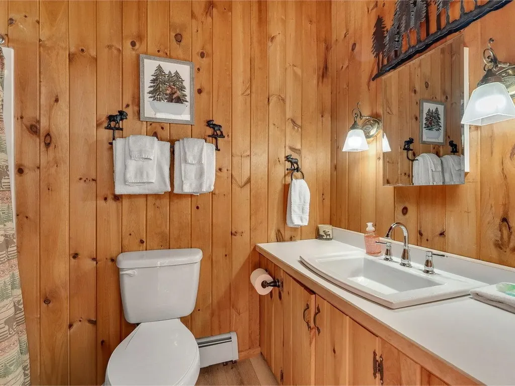 10 Macomber Point Alburgh VT 05440