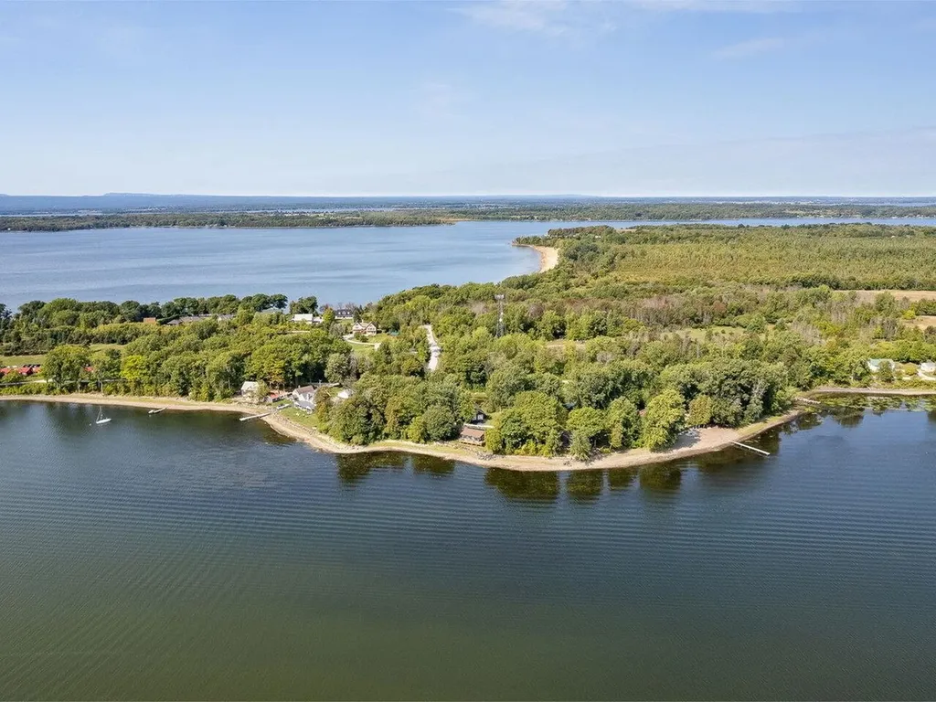 10 Macomber Point Alburgh VT 05440