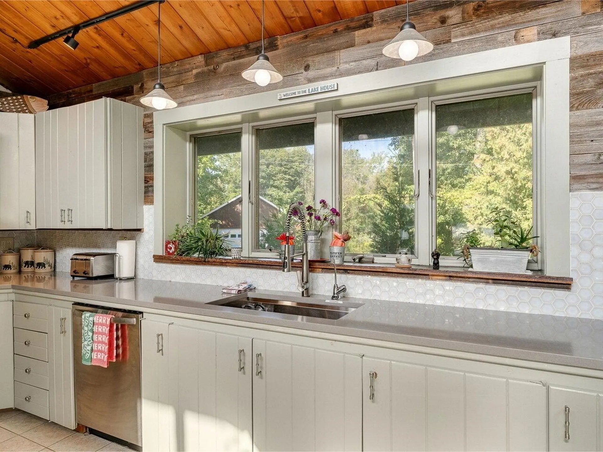 10 Macomber Point Alburgh VT 05440