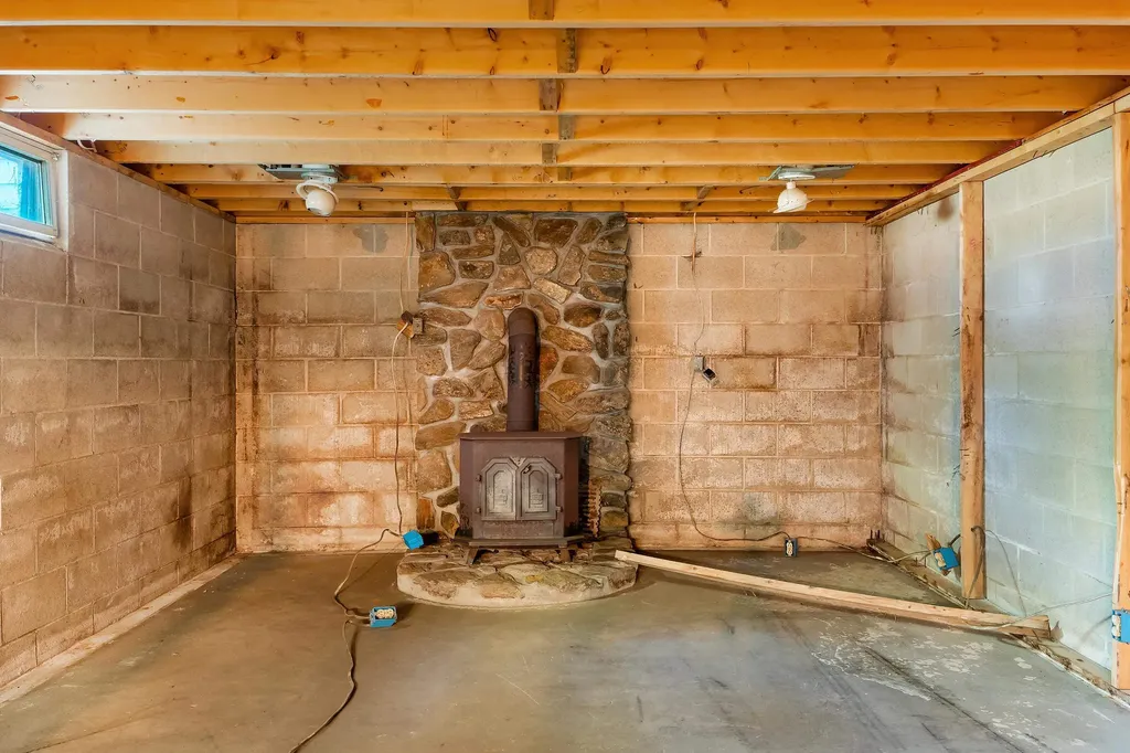 209 Loop Road Acton ME 04001