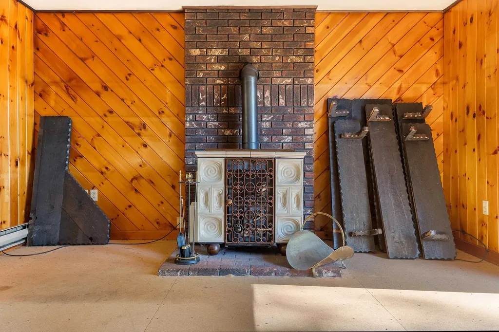 209 Loop Road Acton ME 04001