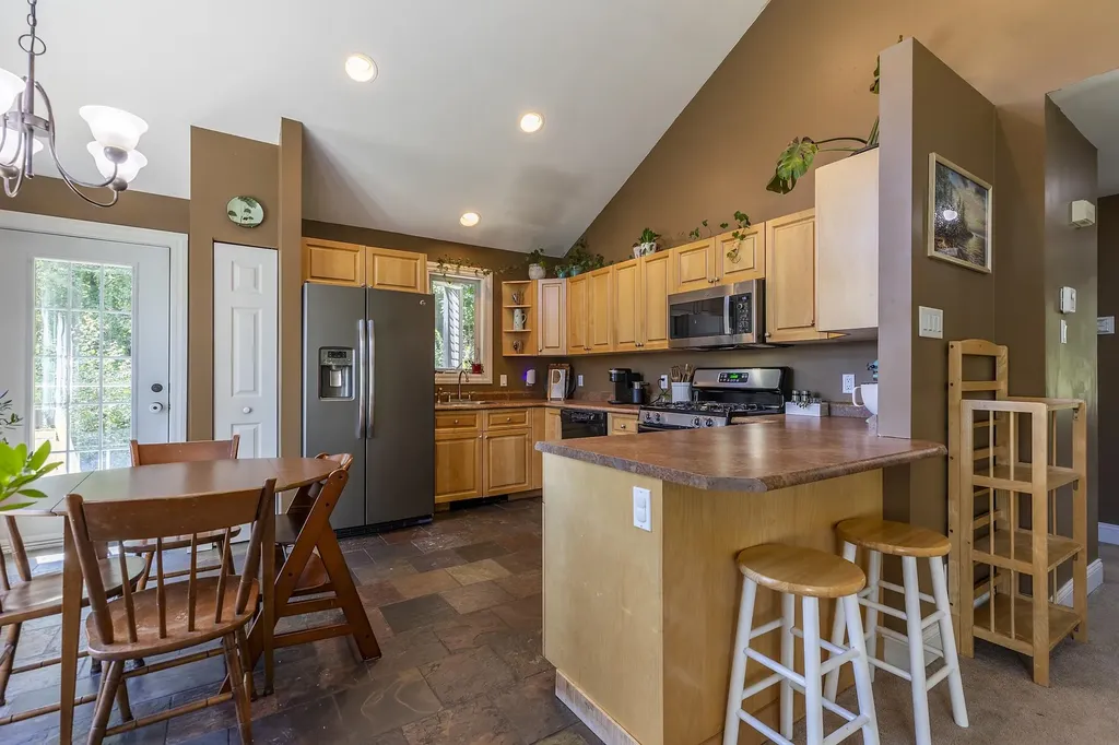 1979 North Hill Road Andover VT 05143