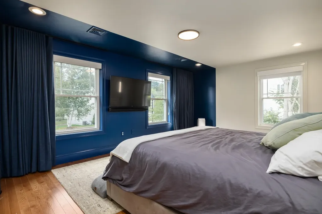 114 Saratoga Way Portsmouth NH 03801