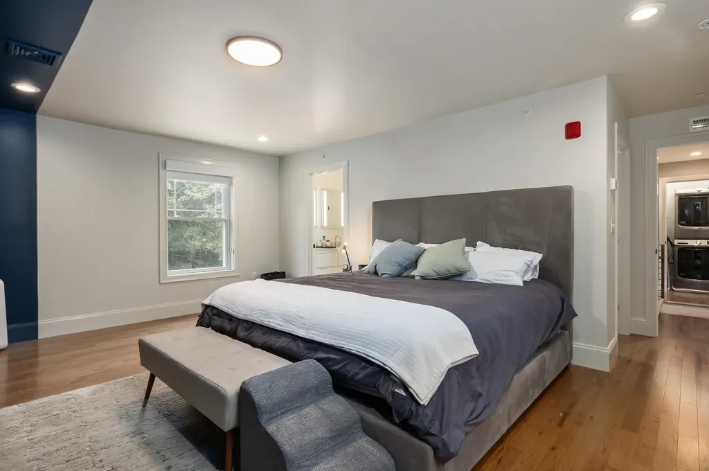 114 Saratoga Way Portsmouth NH 03801