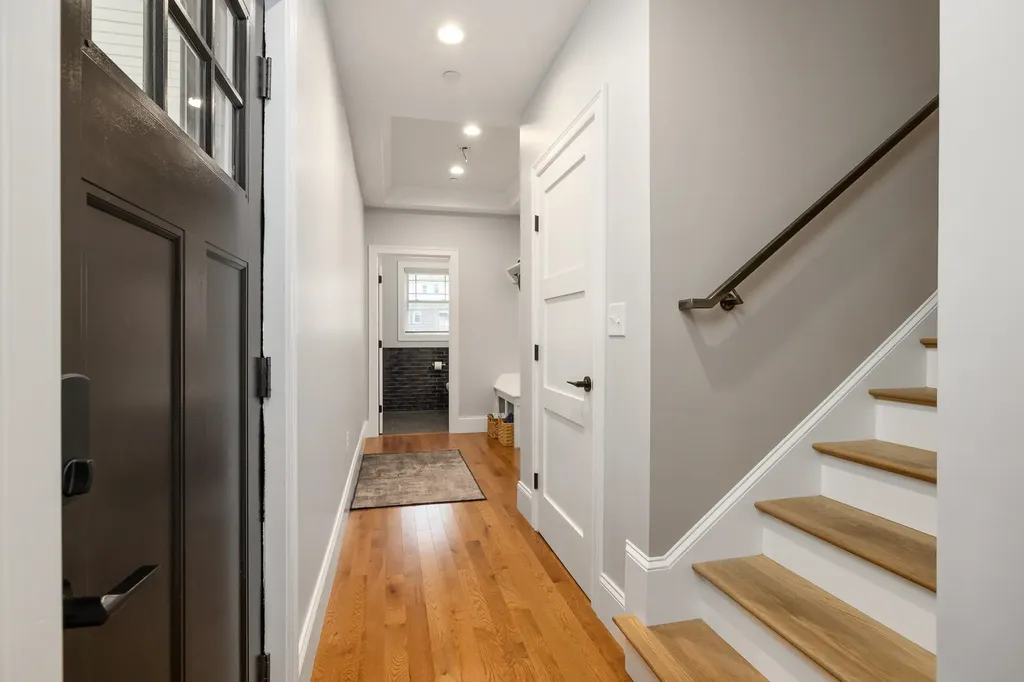 114 Saratoga Way Portsmouth NH 03801