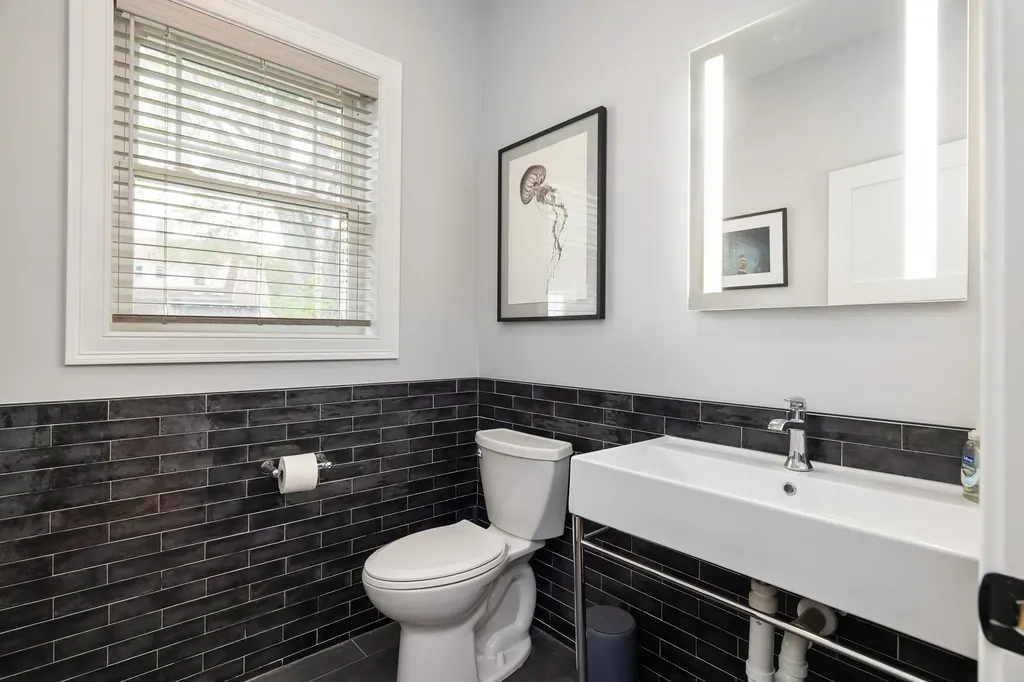 114 Saratoga Way Portsmouth NH 03801