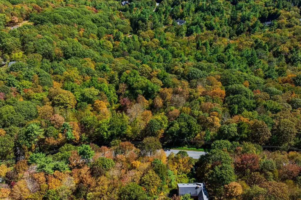 5268 Willard Road Hartford VT 05059