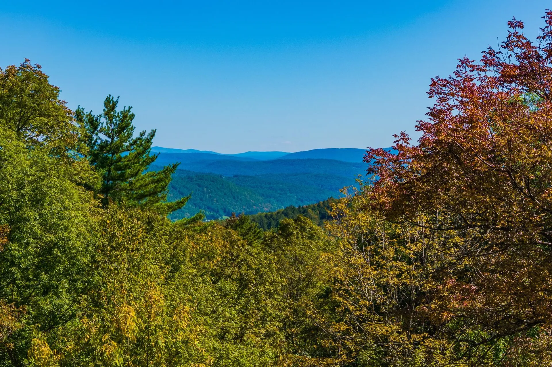 5268 Willard Road Hartford VT 05059