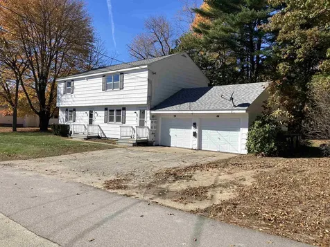 6 Willowbrook Drive Rochester NH 03867