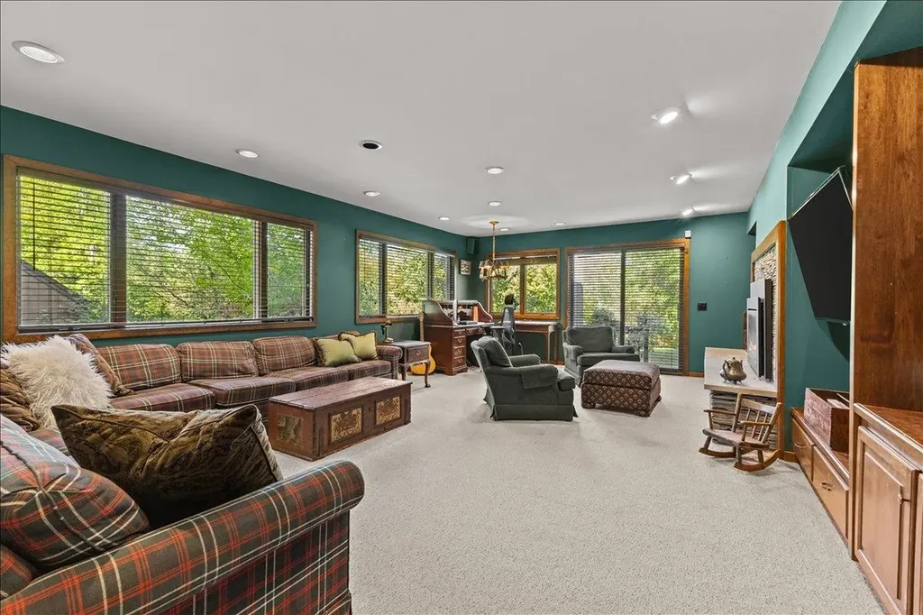 615 Field Road Stowe VT 05672