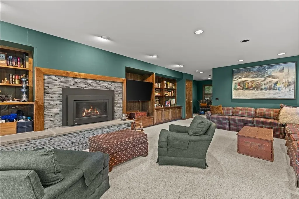 615 Field Road Stowe VT 05672