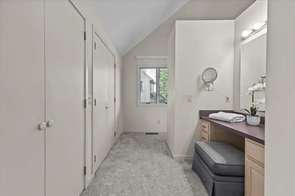 615 Field Road Stowe VT 05672