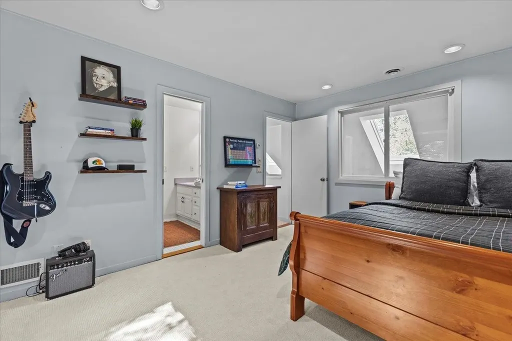 615 Field Road Stowe VT 05672