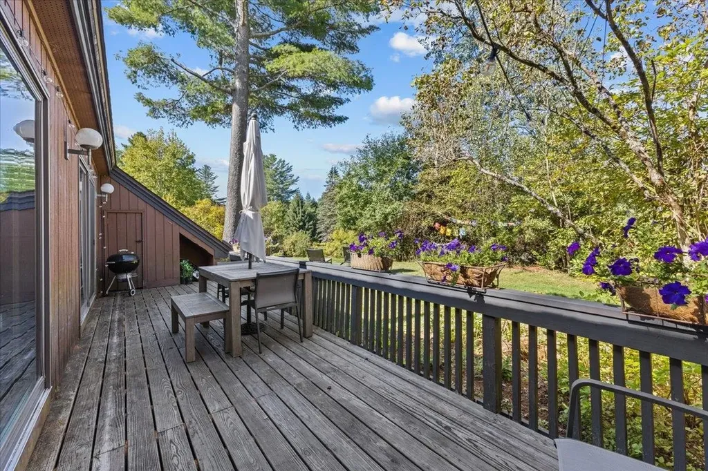 615 Field Road Stowe VT 05672