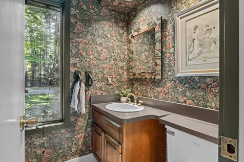 615 Field Road Stowe VT 05672