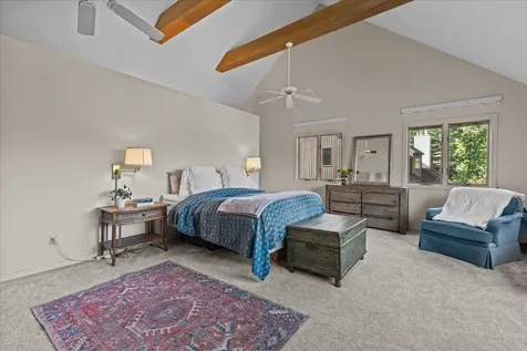 615 Field Road Stowe VT 05672