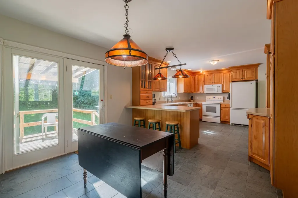 27 Owls Head Hill Lane Dorset VT 05251