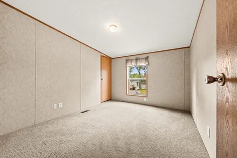 5 N Fuchsia Drive Rochester NH 03867