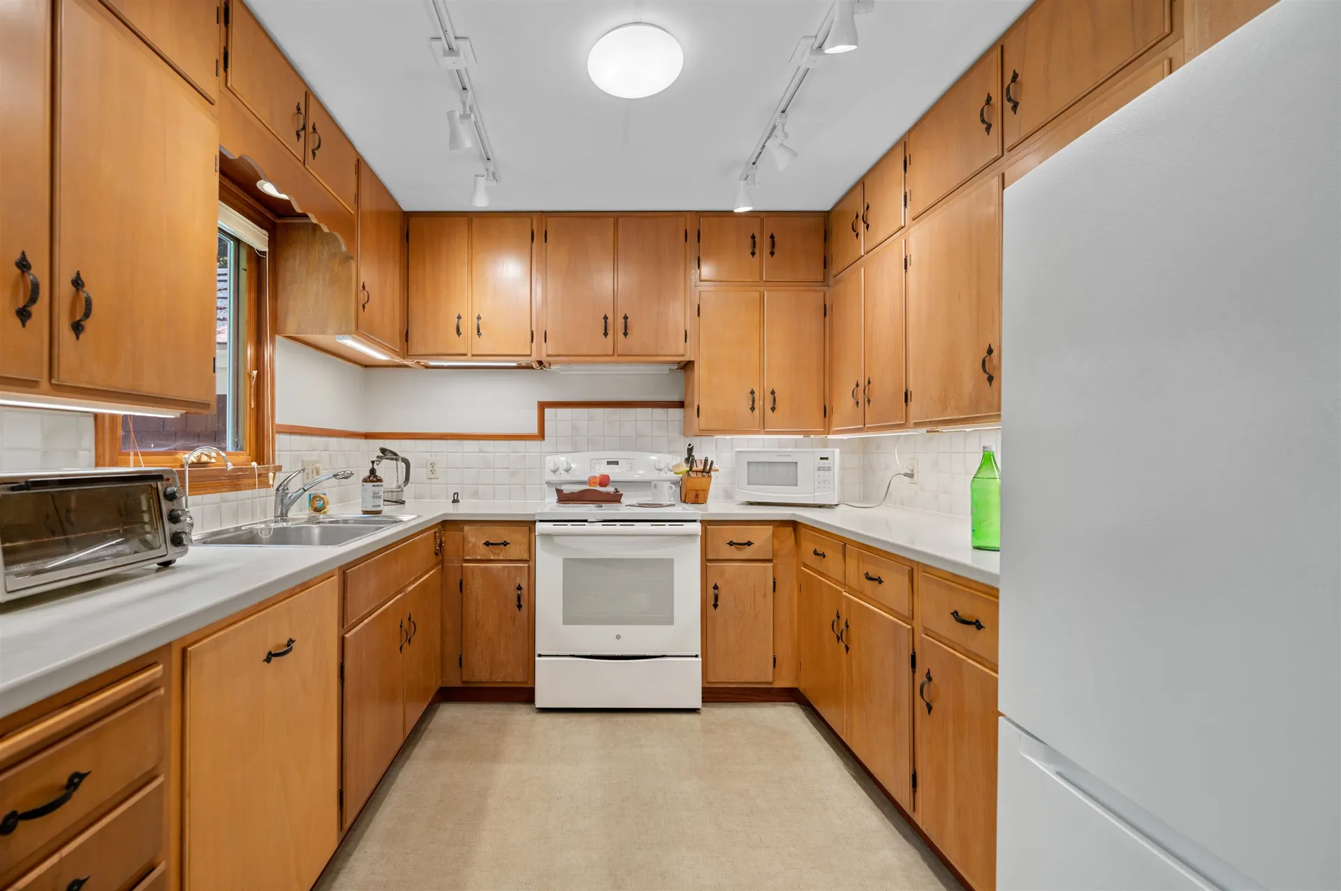 68 Spring Hollow Lane Montpelier VT 05602