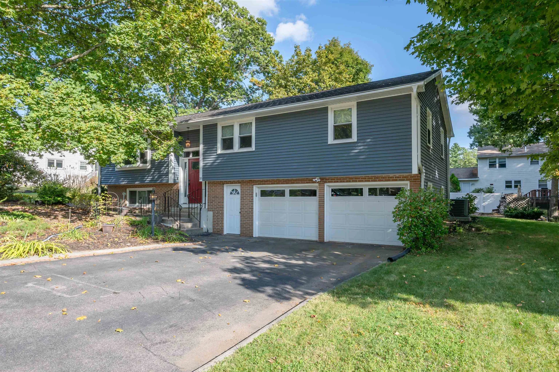 10 Berwick Street Nashua NH 03063