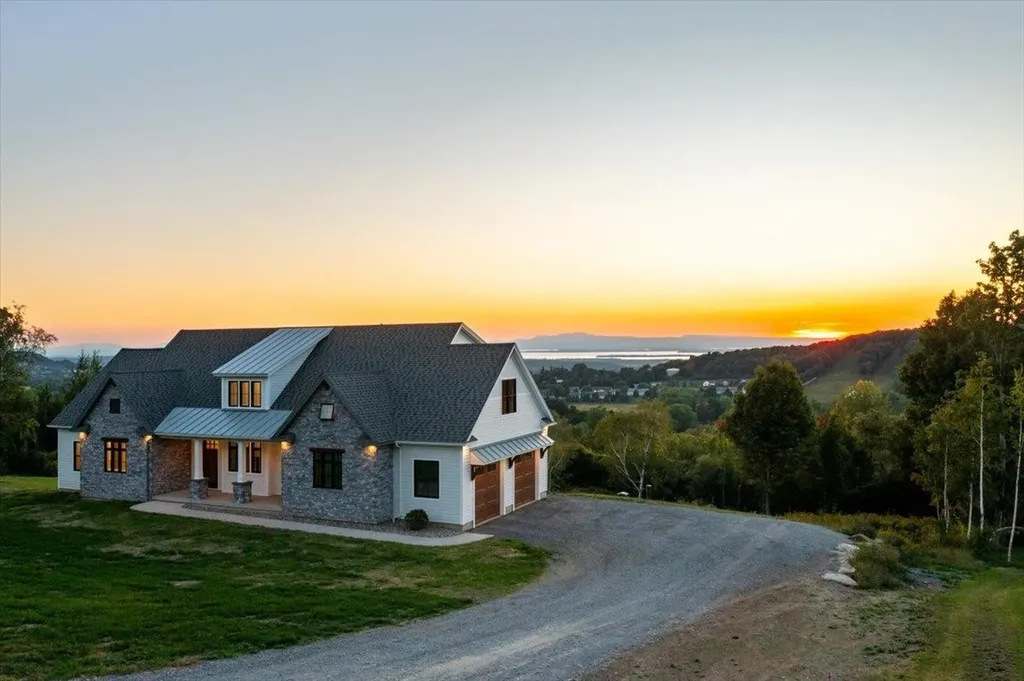 249 Bluff Lane St. Albans Town VT 05478