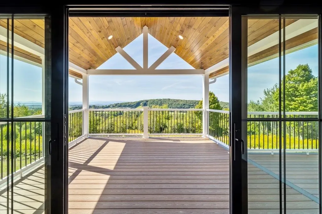 249 Bluff Lane St. Albans Town VT 05478