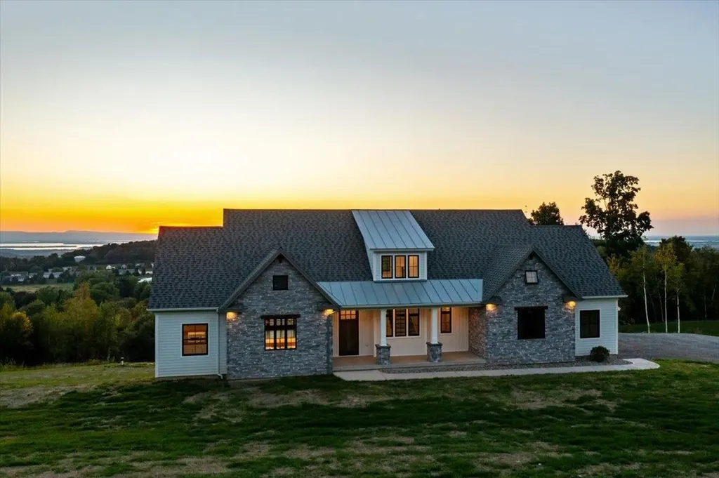 249 Bluff Lane St. Albans Town VT 05478