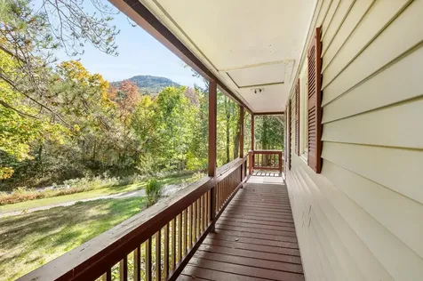 750 Percy Road Stark NH 03582