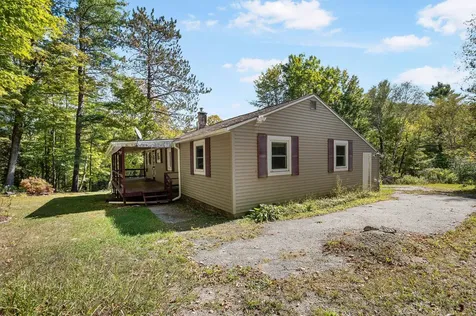 750 Percy Road Stark NH 03582