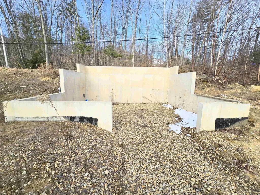 200 Hemlock Drive Gilmanton NH 03237