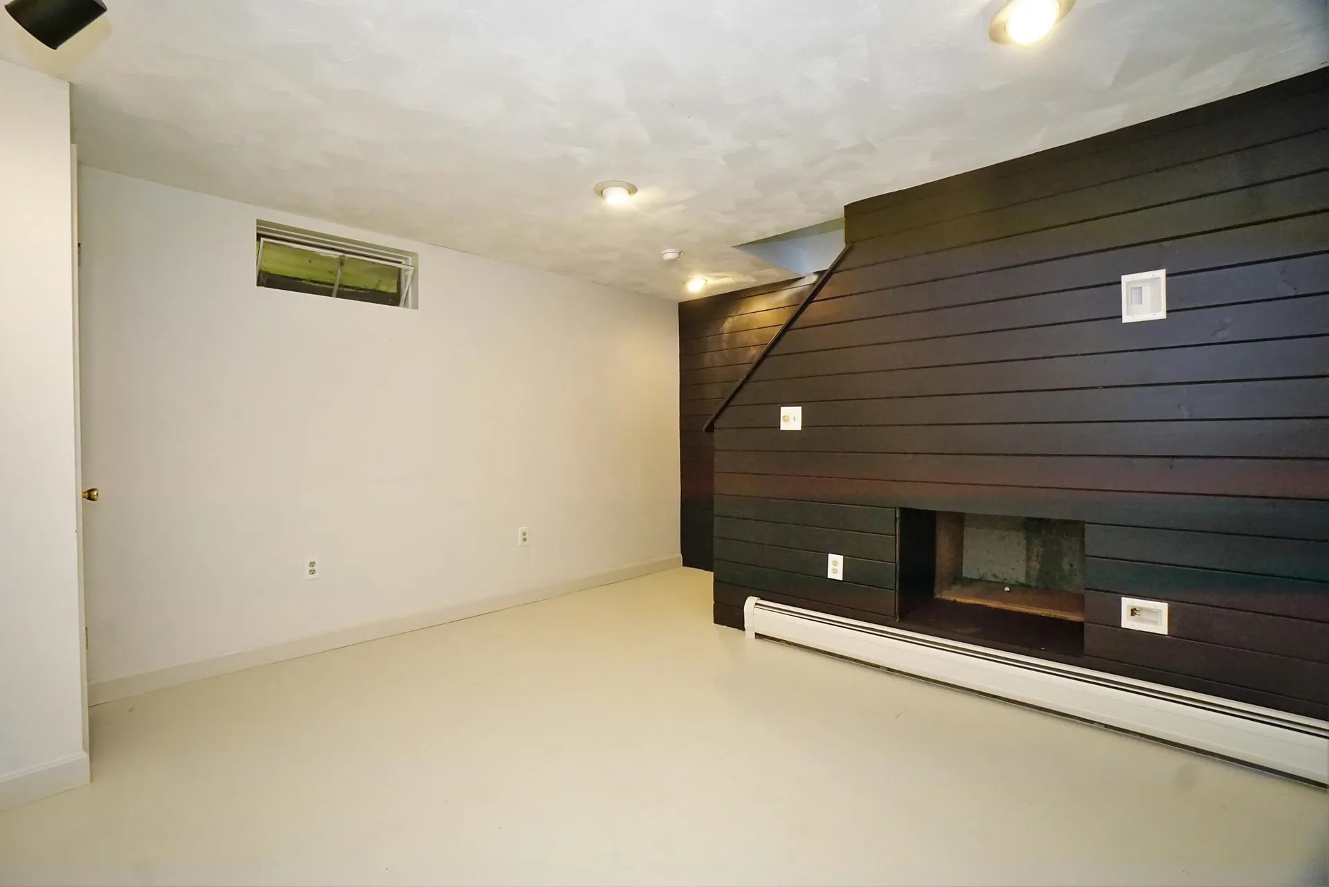 1306 Goffstown Road Manchester NH 03102