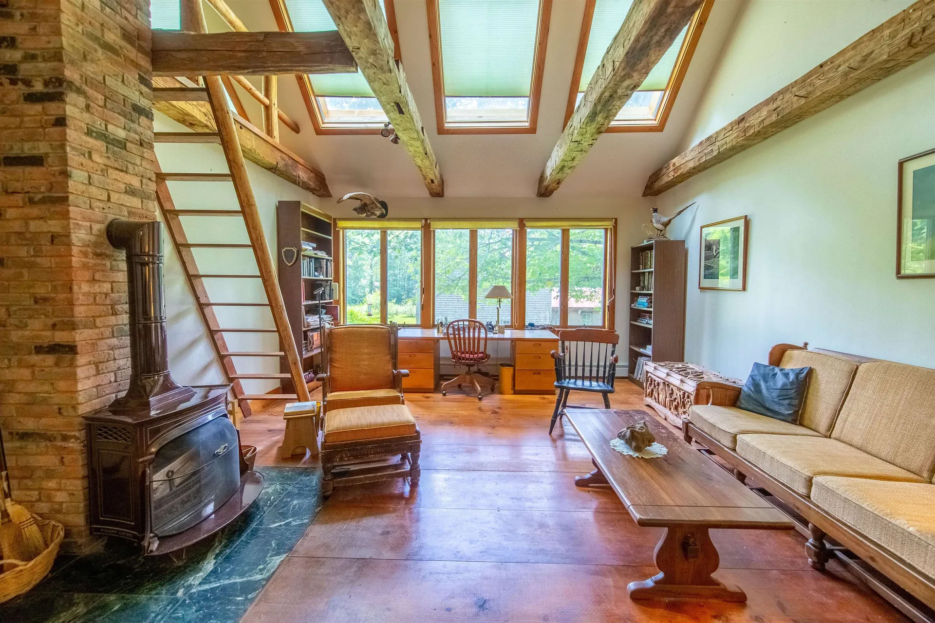 898 & 900 Bunker Hill Road Tamworth NH 03883