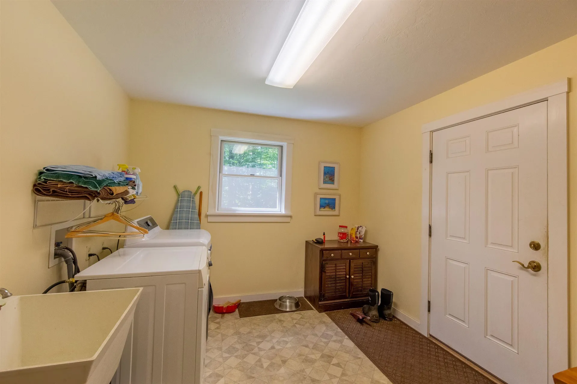 898 & 900 Bunker Hill Road Tamworth NH 03883