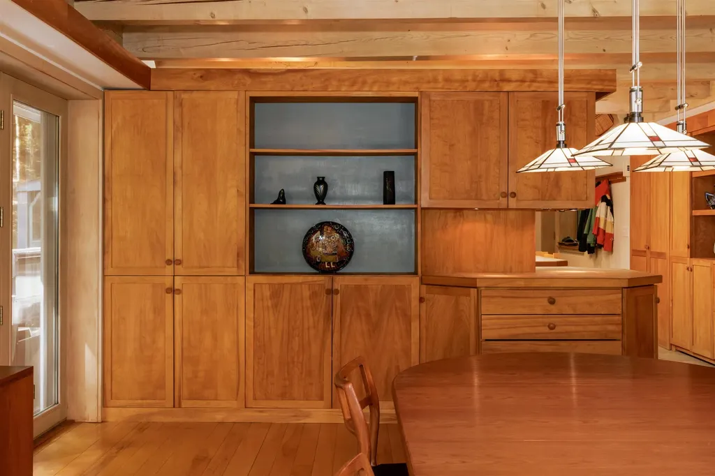 16 Summit Drive Grantham NH 03753