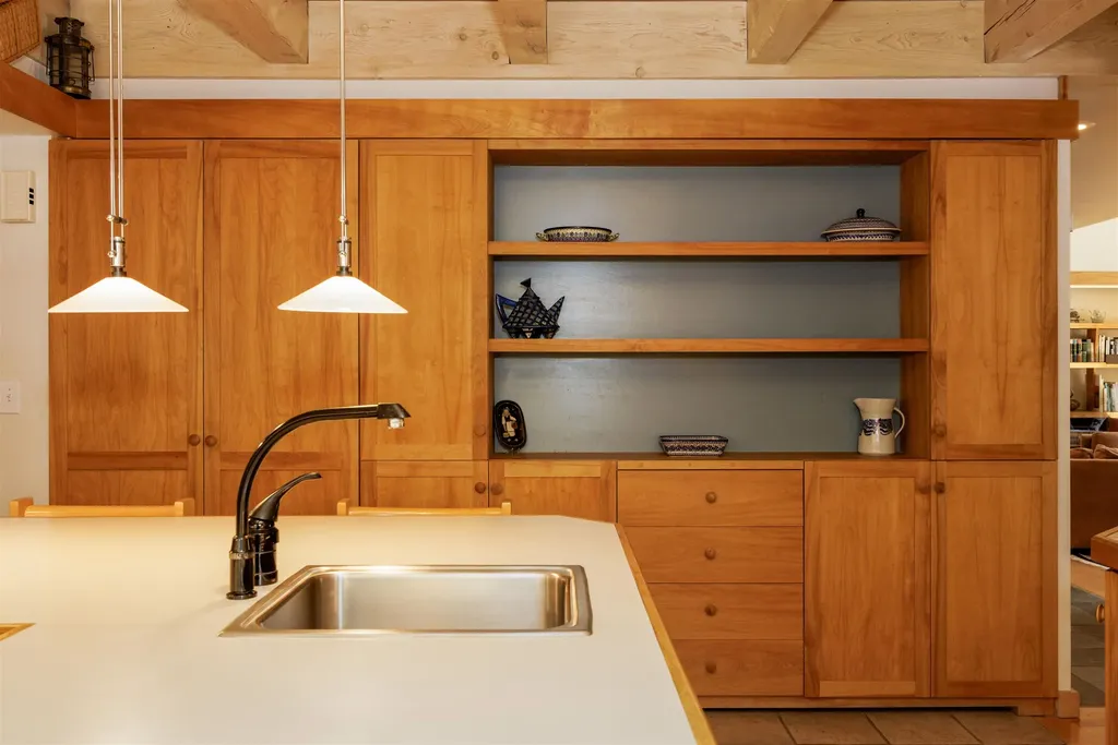 16 Summit Drive Grantham NH 03753