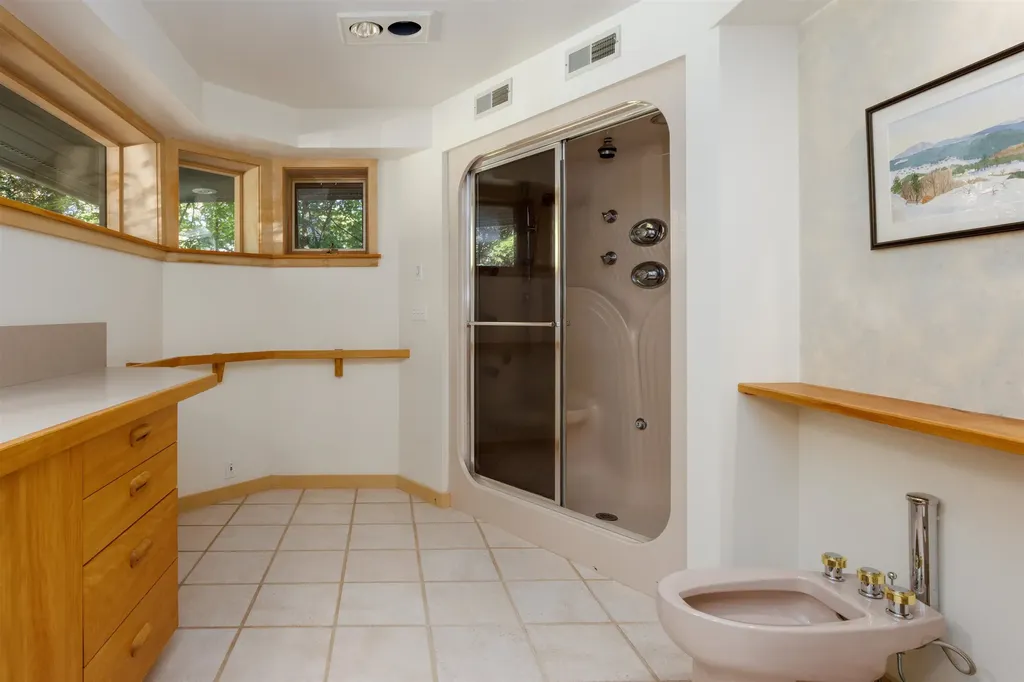 16 Summit Drive Grantham NH 03753