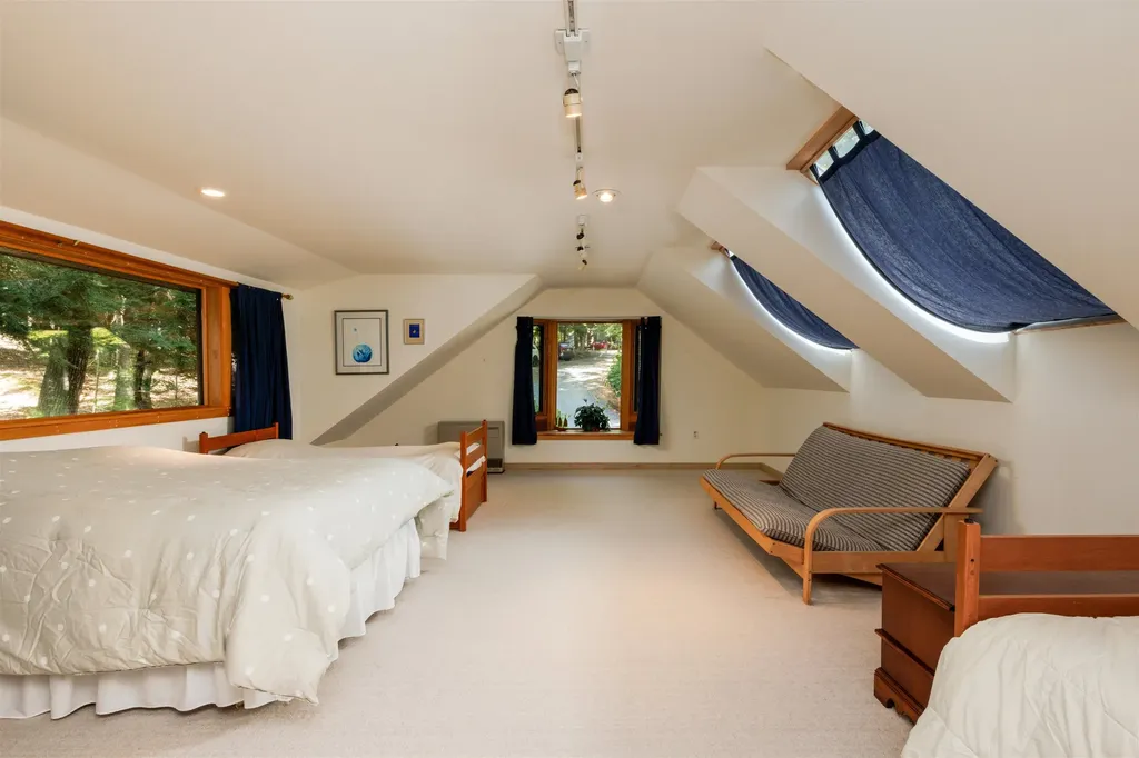 16 Summit Drive Grantham NH 03753