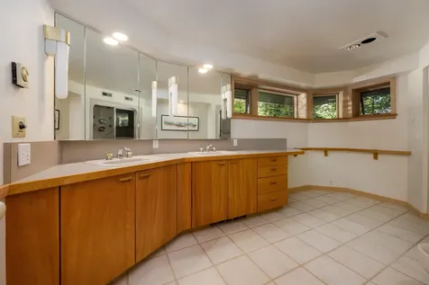 16 Summit Drive Grantham NH 03753