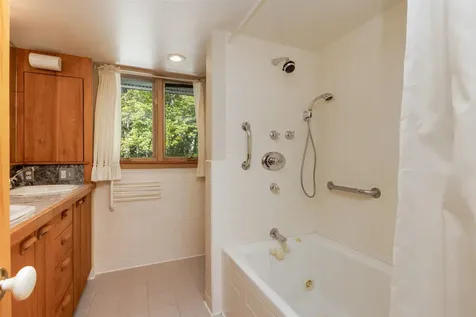 16 Summit Drive Grantham NH 03753