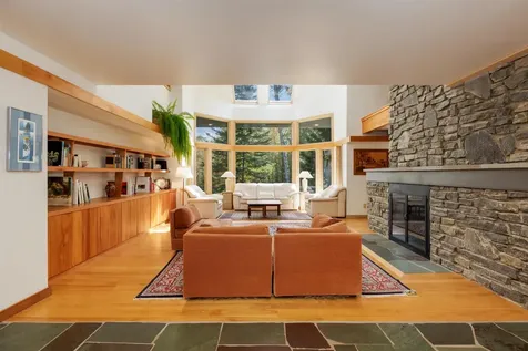 16 Summit Drive Grantham NH 03753