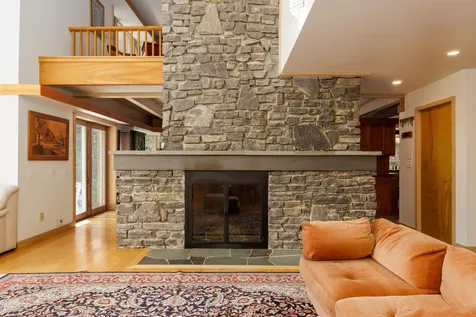 16 Summit Drive Grantham NH 03753