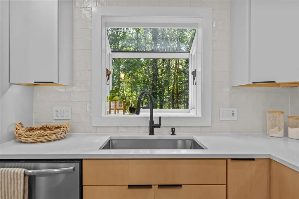 65 Greenbriar Drive Essex VT 05452