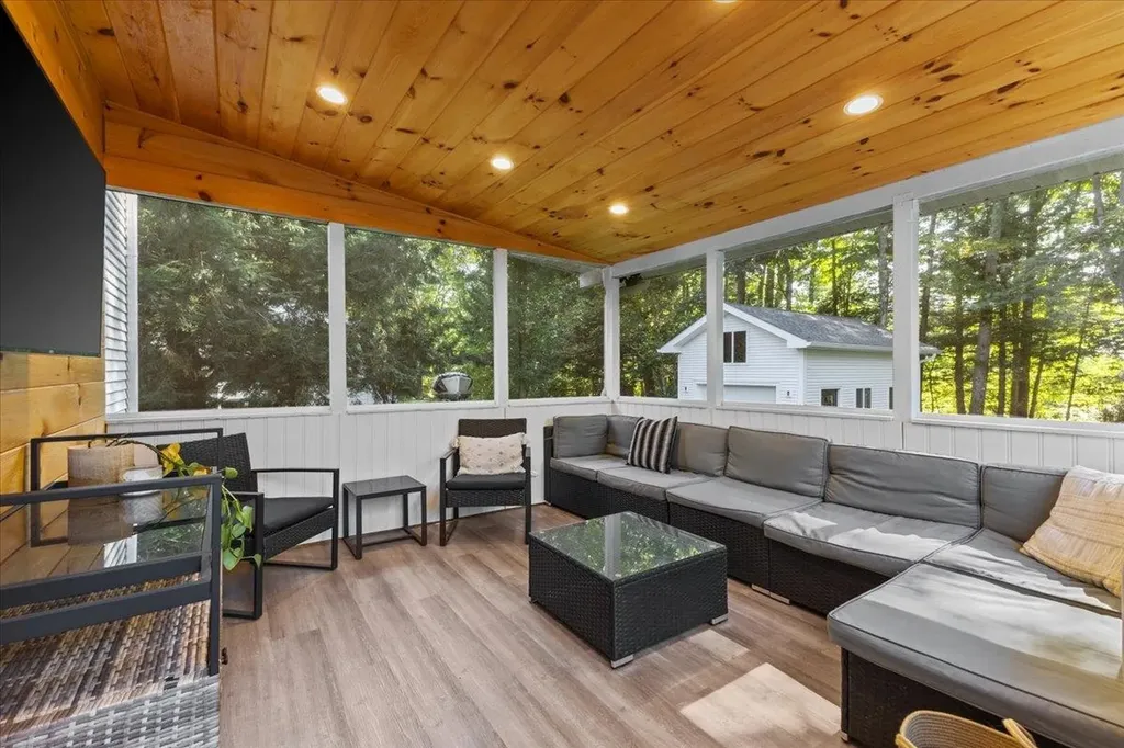 65 Greenbriar Drive Essex VT 05452