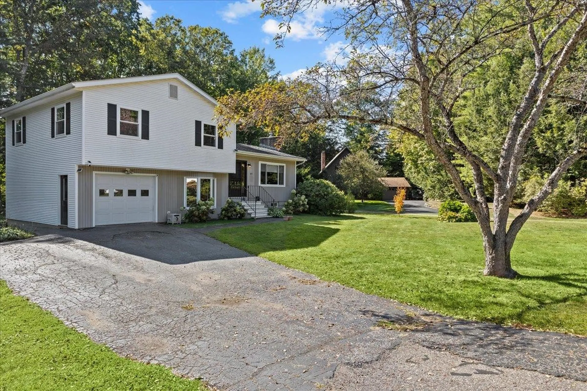 65 Greenbriar Drive Essex VT 05452