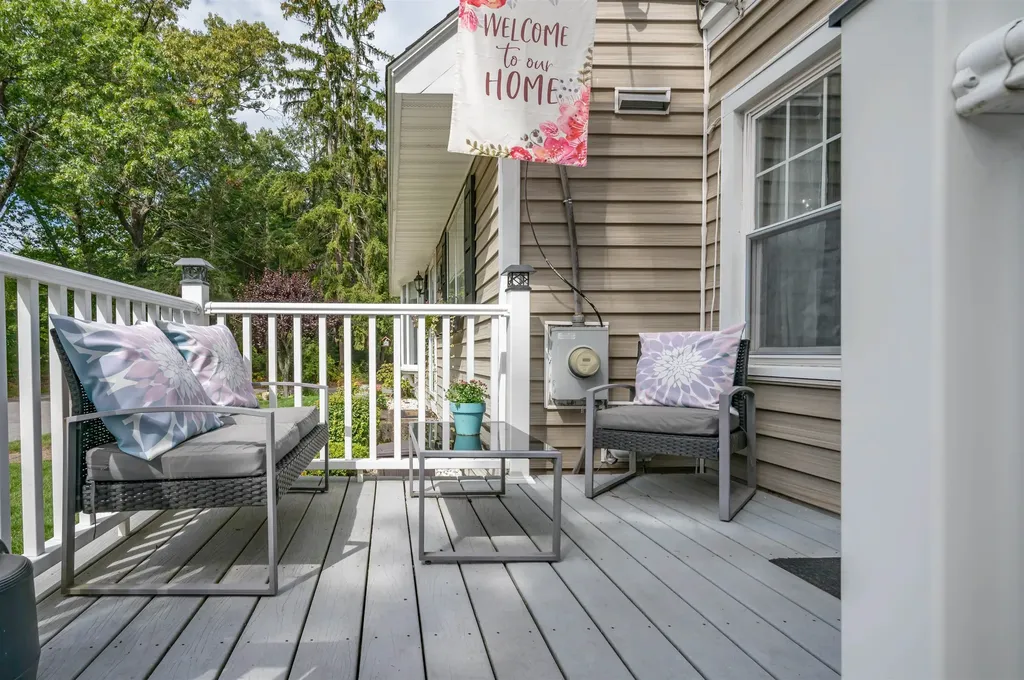 10 Glenwood Avenue Manchester NH 03102