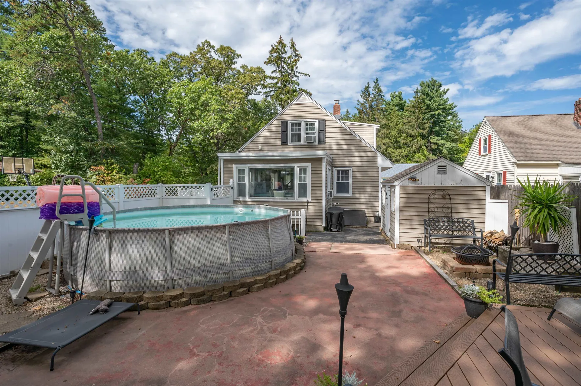 10 Glenwood Avenue Manchester NH 03102