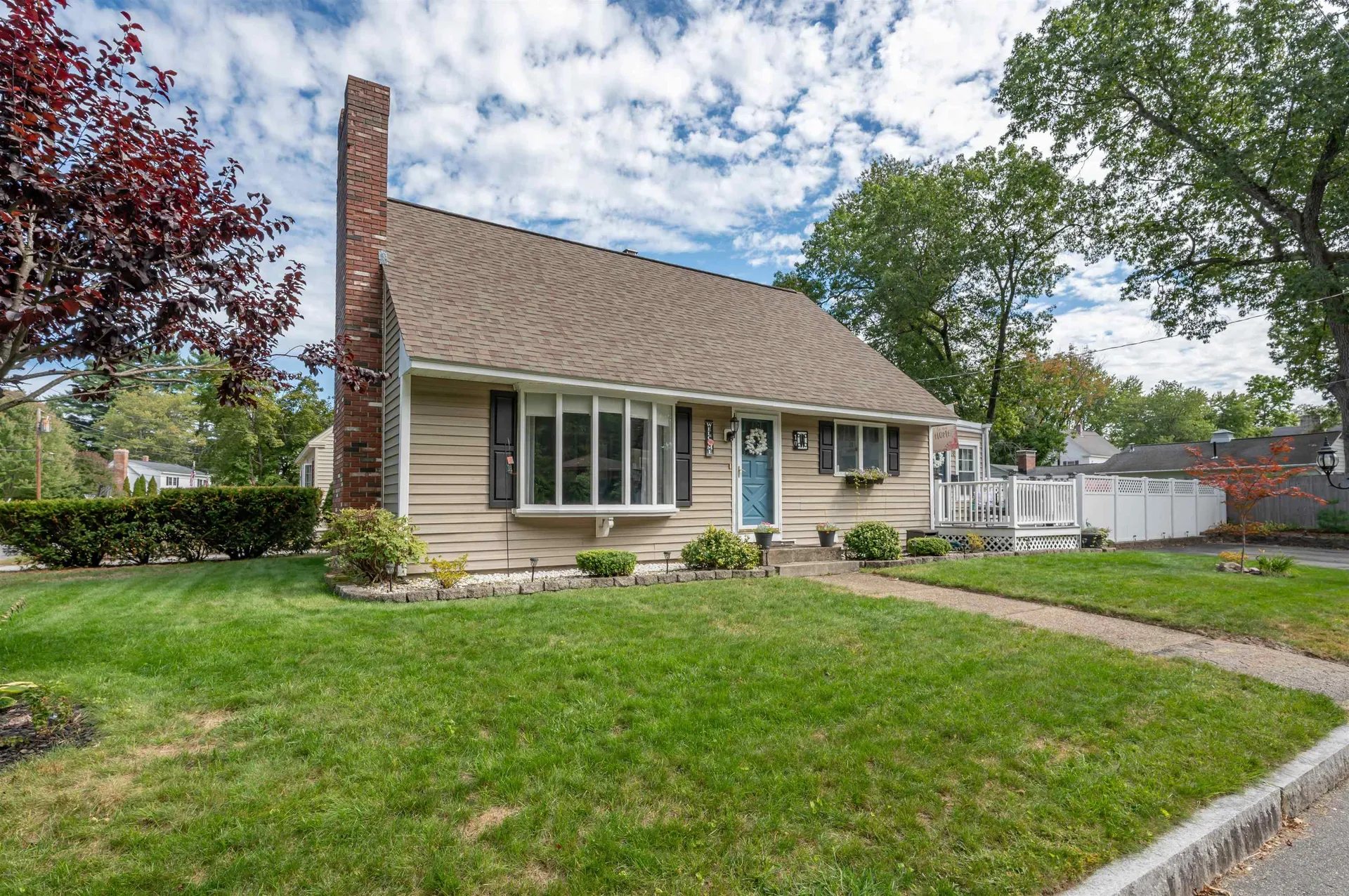 10 Glenwood Avenue Manchester NH 03102